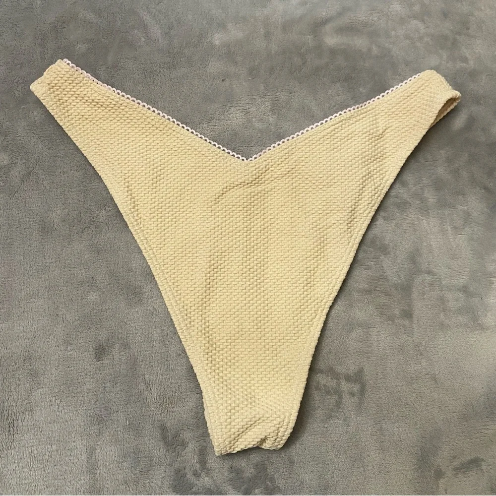 New! Frankie’s Bikinis Enzo thermal bikini bottom 10744